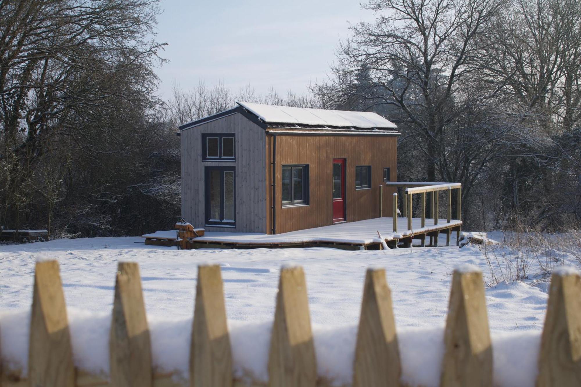 Tiny House Les Jours Heureux Sejour Nature Pres De Dinant Et Des Lacs De L Eau D Heure Villers-le-Gambon Exterior photo